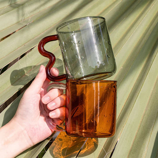 Taza ondulada retro