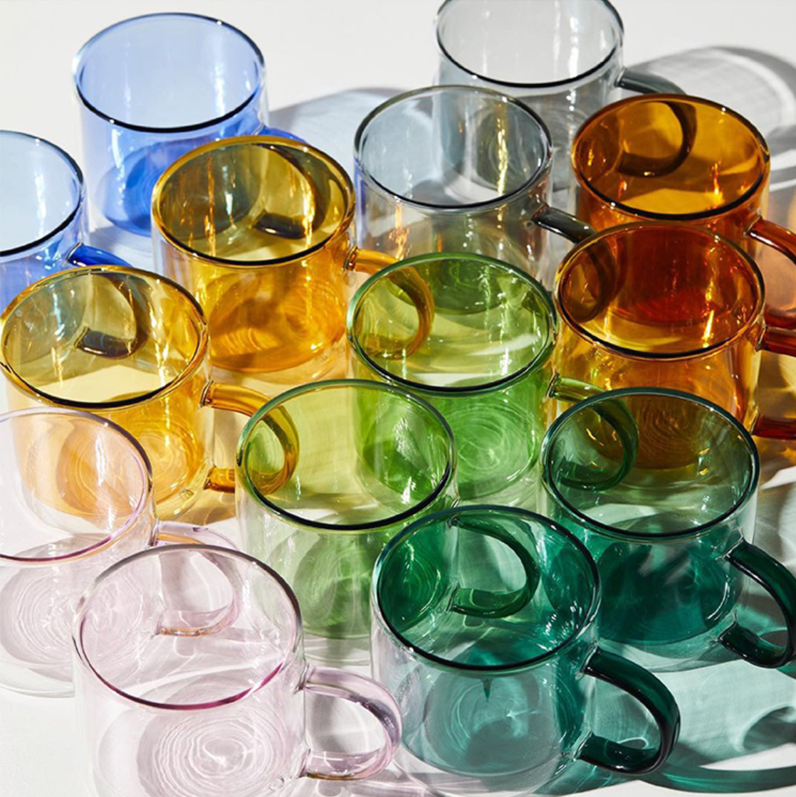 Coloured glass outlet mugs